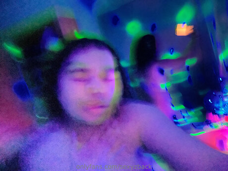 Sexyzback Nacktbilder OnlyFans geleakt