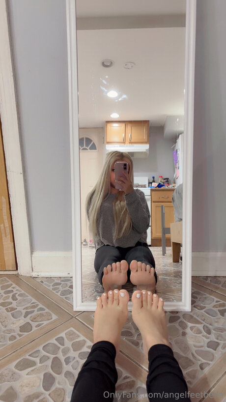 Angelfeetbella OnlyFans Star