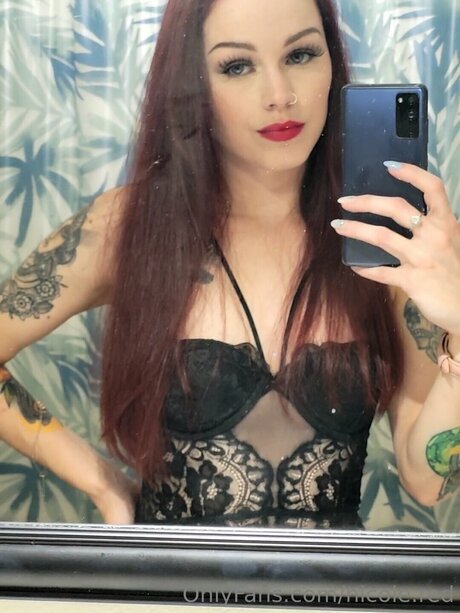 Nicole Red Kostenlose OnlyFans-Inhalte