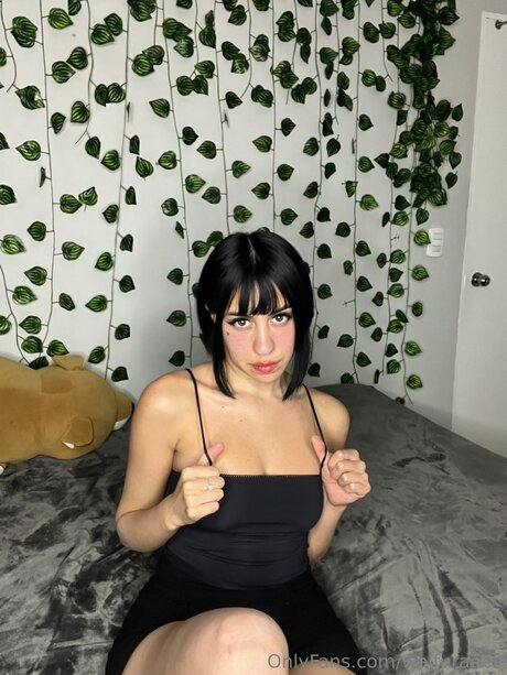 Waifuraeee OnlyFans Nacktbilder