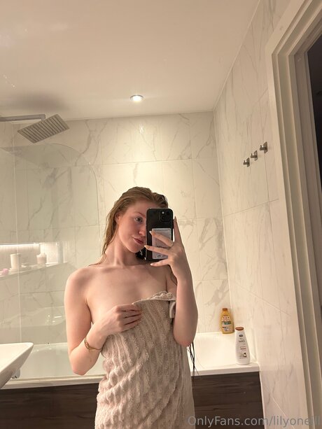 Lilyoneill OnlyFans-Model
