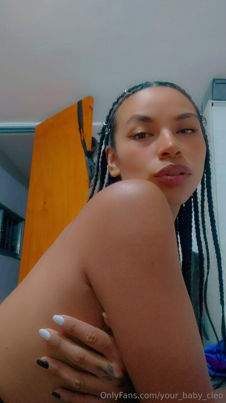 Your Goddess Cleo OnlyFans Bilder