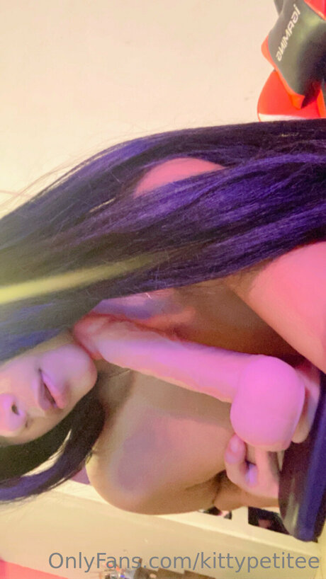 Kittypetitee OnlyFans Pornografie