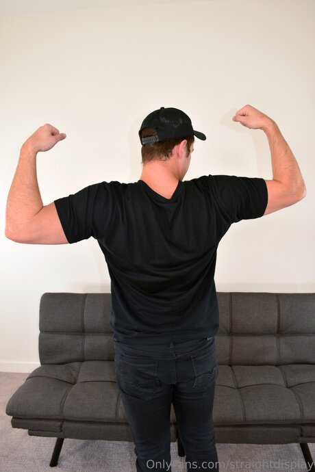 Straightdisplay OnlyFans X
