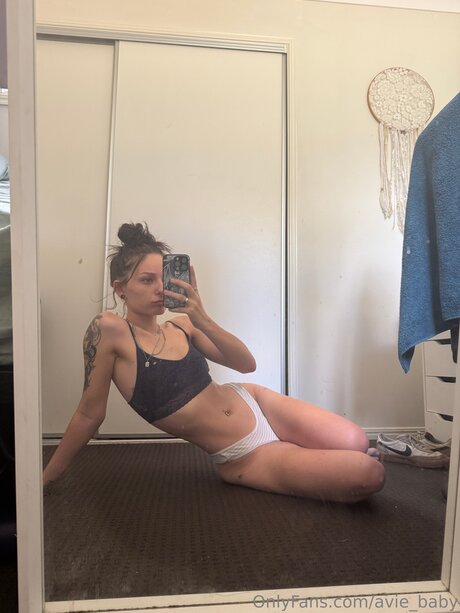 Avie Baby Nacktbilder OnlyFans geleakt