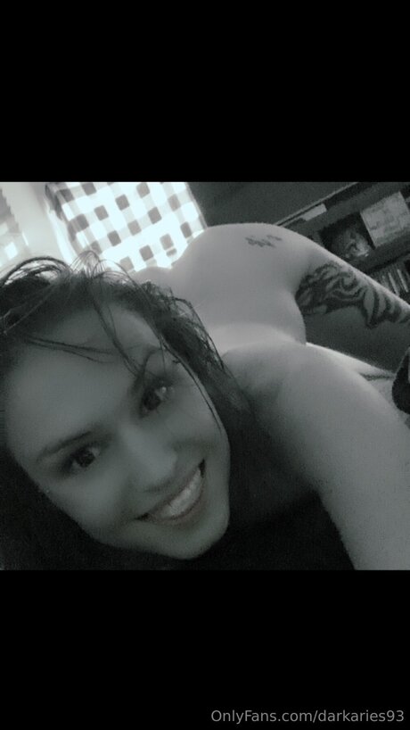 Darkaries93 OnlyFans Arsch Leak