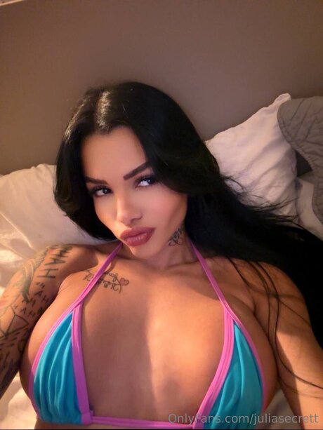Juliasecrett OnlyFans