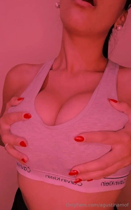 Agustinamof OnlyFans Sextape