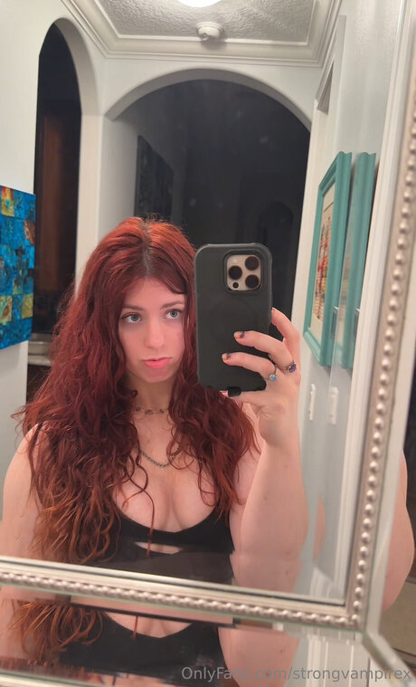 Strongvampirex Leaked OnlyFans Bilder