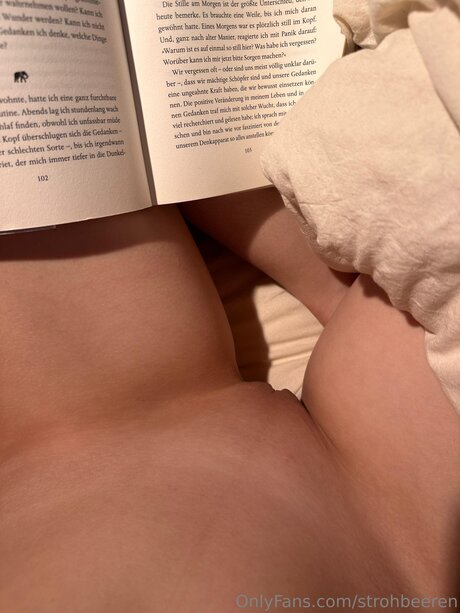 Strohbeeren Oben ohne OnlyFans