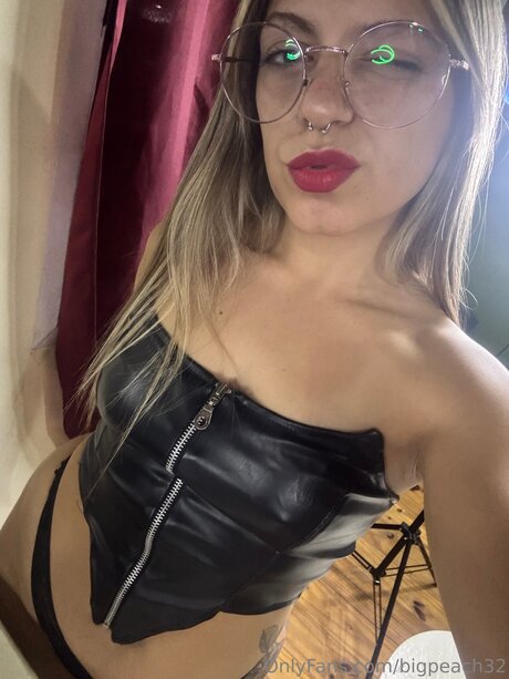 Bigpeach32 Leaked OnlyFans Nacktbilder