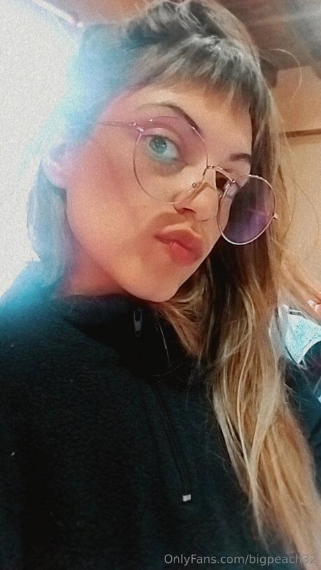 Bigpeach32 XXX OnlyFans