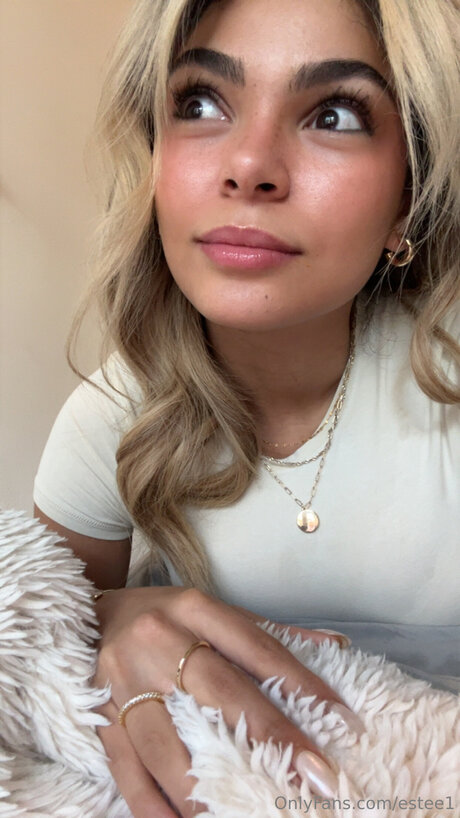 Estee1 Nacktbilder-Leaks von OnlyFans