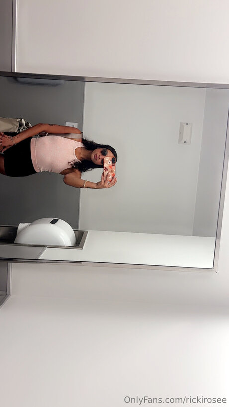 Rickirosee OnlyFans Inhalte
