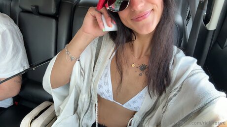 Rickirosee Leak von OnlyFans