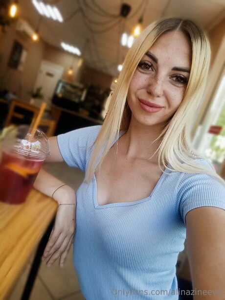 Alinazineeva Nackt auf OnlyFans