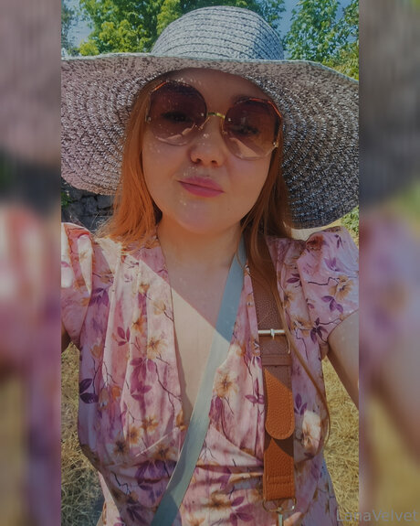 Elena Velvet25 OnlyFans-Bilder