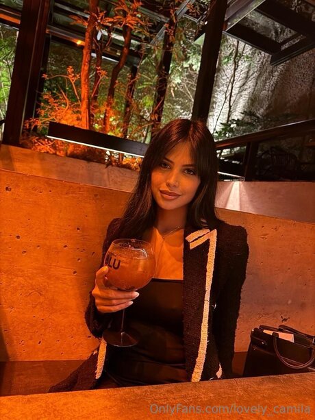 Lovely Camila Nackt auf OnlyFans