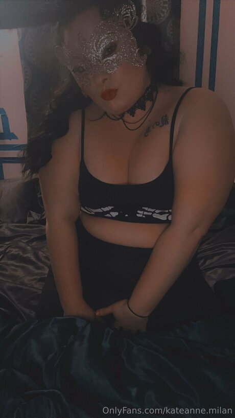 Kateanne Milan Nackt
