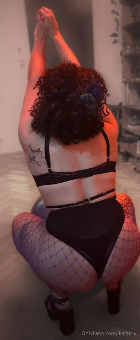 Lilacurly OnlyFans öffentliche Fotos OnlyFans