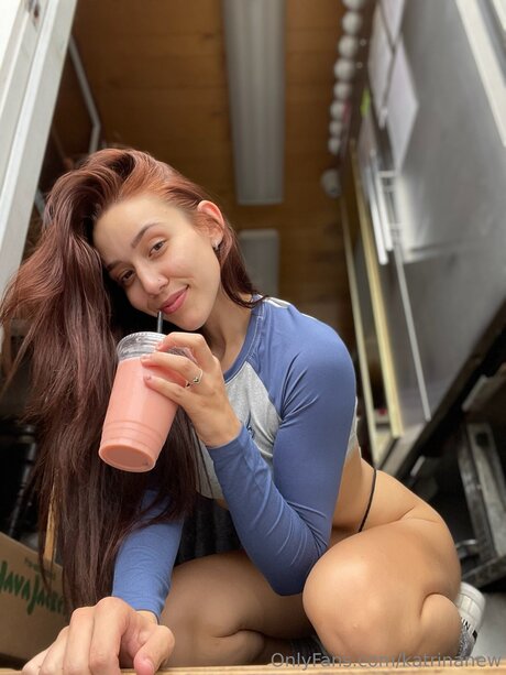 Katrinanew Nacktpornos auf OnlyFans