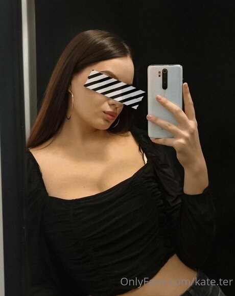 Kate Ter OnlyFans nackte Brüste