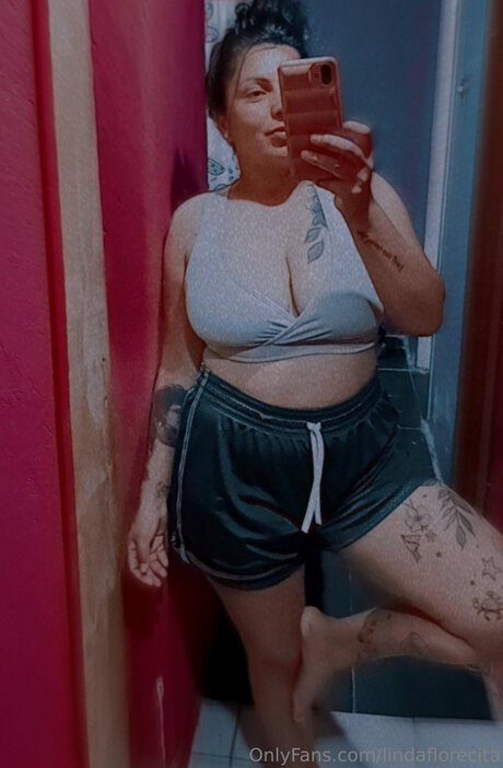 Lindaflorecita Nackt auf OnlyFans Leak