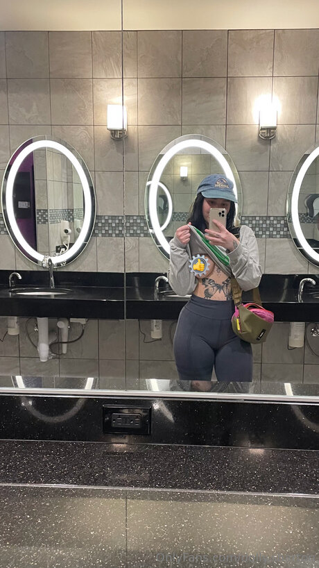 Dolly Sharton OnlyFans Model Fotos