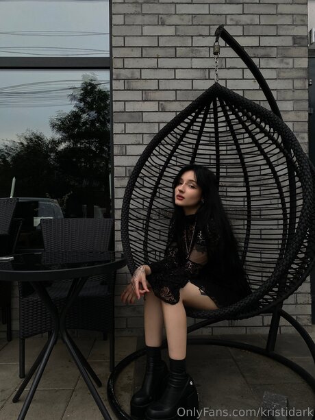 Kristidark OnlyFans-Bild