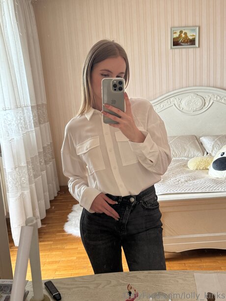 Lolly Kinks Nackt auf OnlyFans