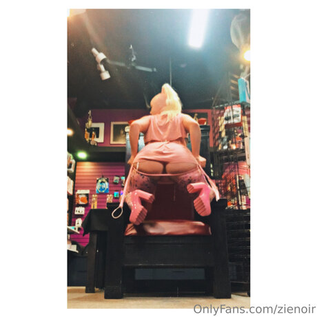 Zblacck Nackt auf OnlyFans