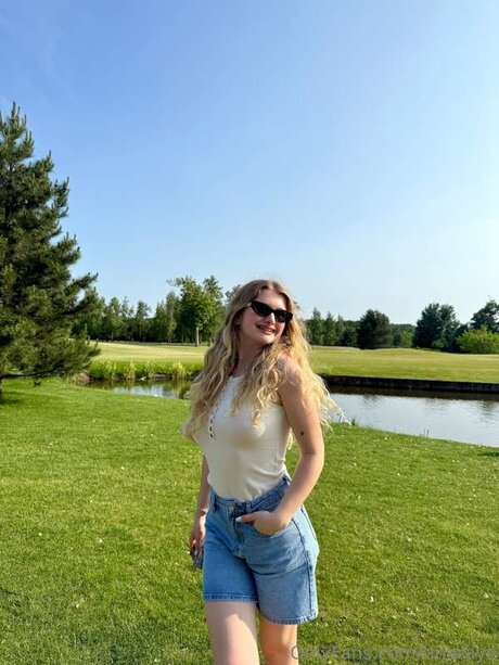 Rinaraye OnlyFans Pornografie