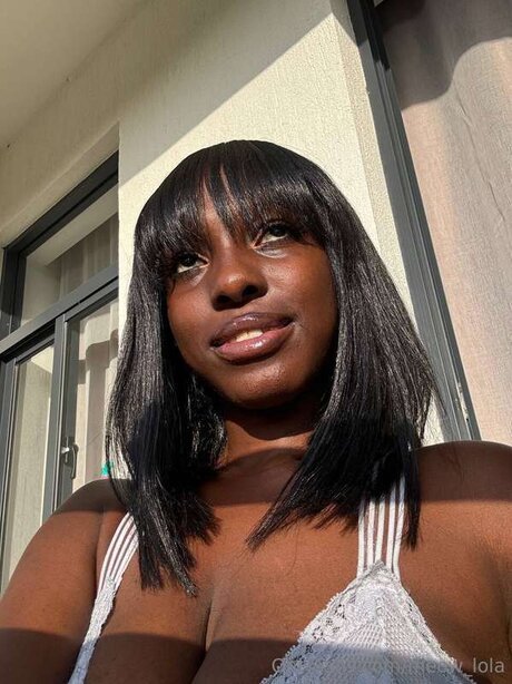 Love Lola Xo OnlyFans Sex