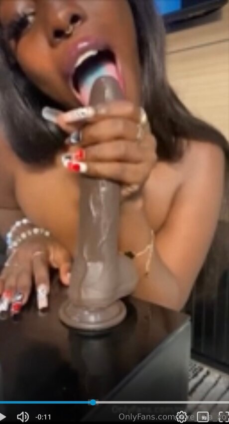 Love Lola Xo Nackt auf OnlyFans