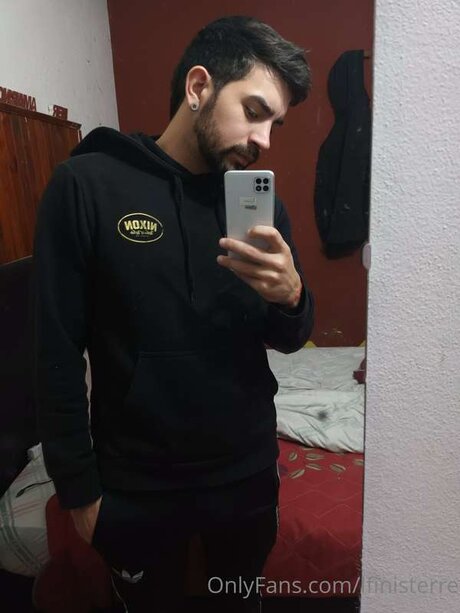 Lfinisterre Nacktbilder geleakt