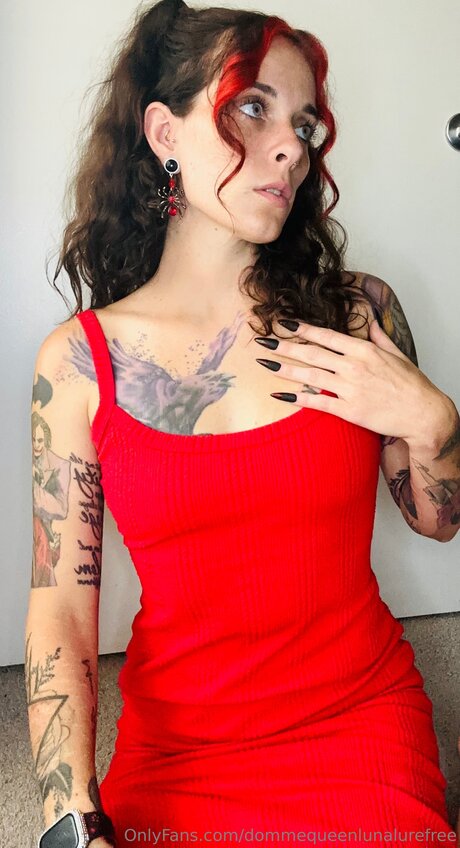 Dommequeenlunalurefree OnlyFans Leaj