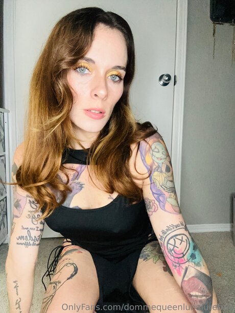 Dommequeenlunalurefree Leaks von Nacktbildern auf OnlyFans