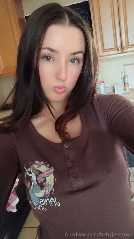 Bxbyjessxoxo OnlyFans Strip