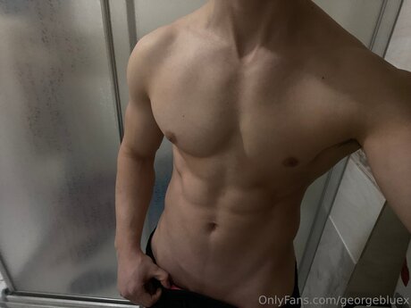 Georgeblue OnlyFans-Bilder