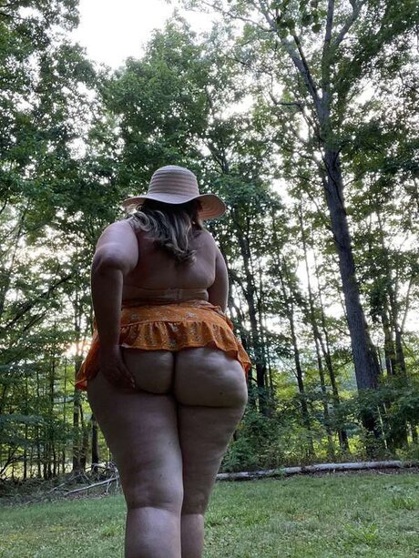 Squishysophiee Leak von OnlyFans