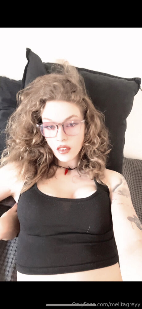 Melitagreyy OnlyFans Strip