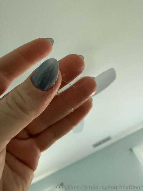 Kinkyengrnextdoor OnlyFans Lesbisch