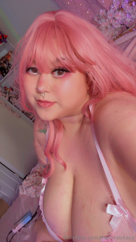 Thelovelykacy OnlyFans Gratis-Inhalte