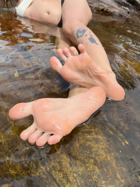 Bunnyarchv Füße OnlyFans