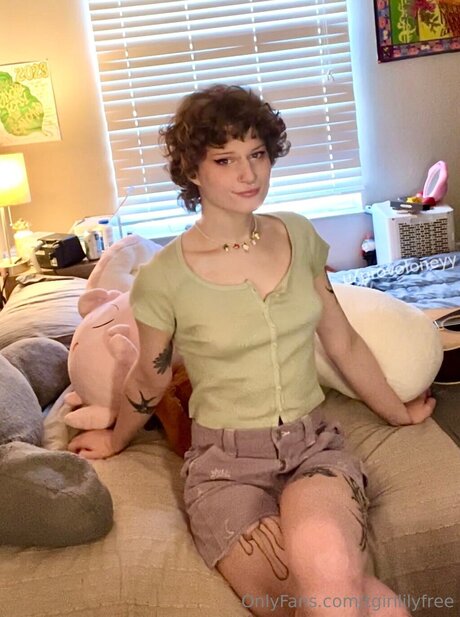 Tgirllilyfree OnlyFans X