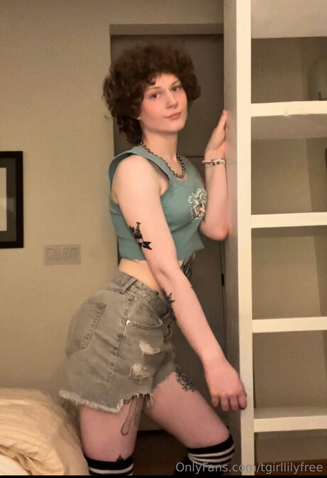 Tgirllilyfree OnlyFans Arsch Leak