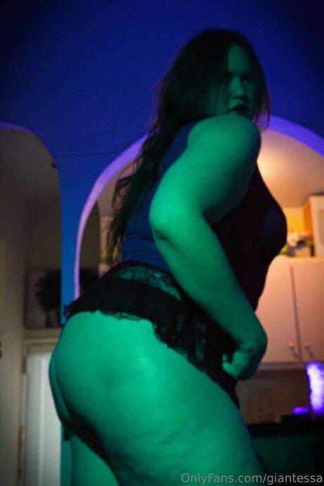 Giantessa OnlyFans Sex Leak