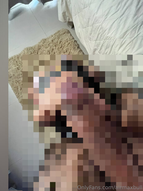 Airmaxbull Heiße OnlyFans Inhalte