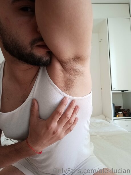 Aleklucian Nacktbilder OnlyFans geleakt