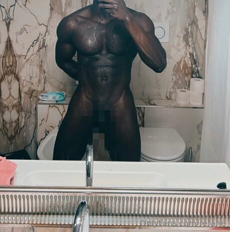 Refane Neue OnlyFans Leaks